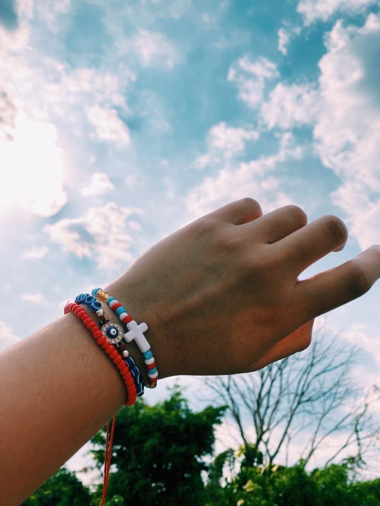 Pulsera con dije cruz #7 - Imagen 2