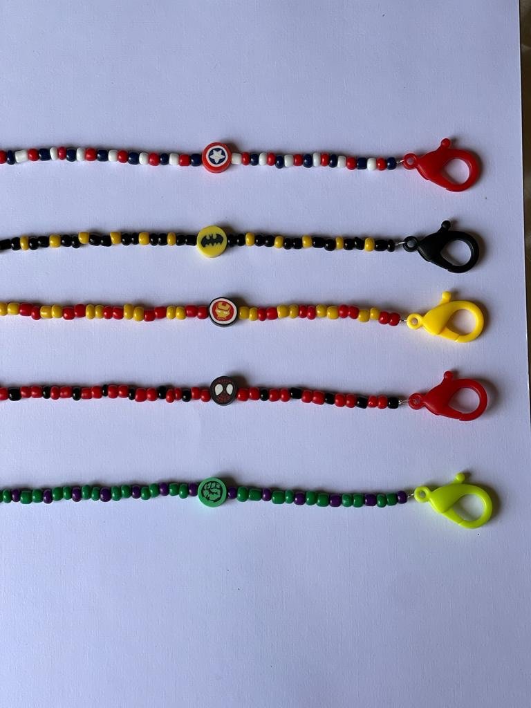 Sujetador de mascarillas para niño de Hulk #125 - Imagen 2